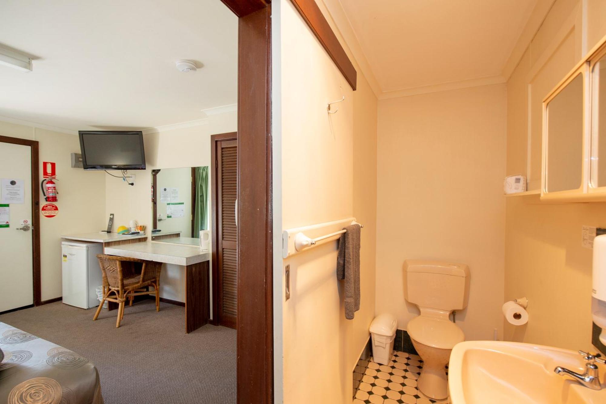 Ardrossan Hotel Motel Экстерьер фото